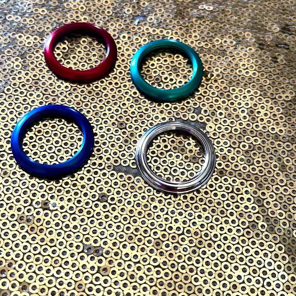 4 Gucci bezels  steels for the vintage gold bangle